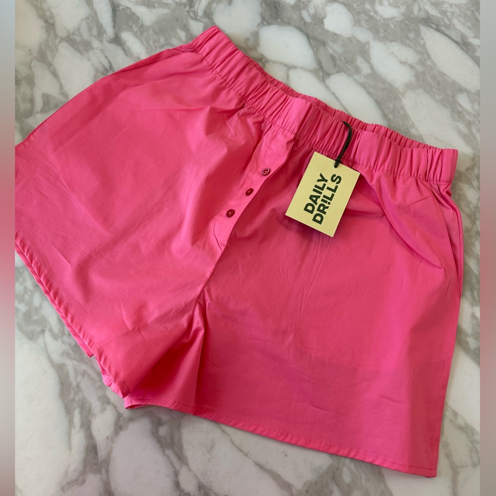 Daily drills poplin resort shorts! SIZE -M/L